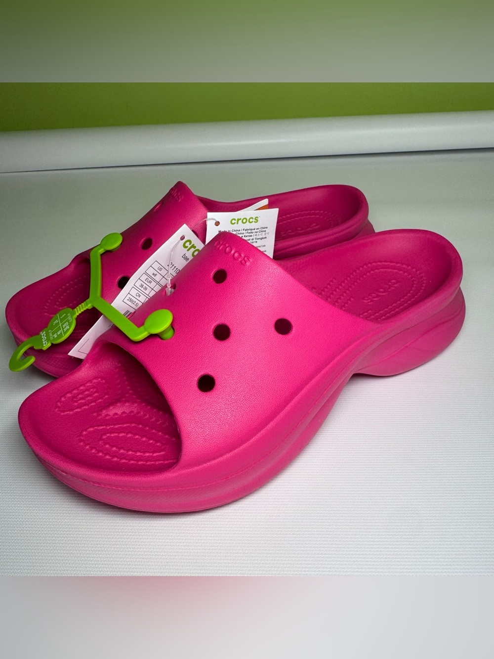 Crocs BAE Slides Slip On Platform Sandals Slide Dragon Fruit Pink Size 8 NWT